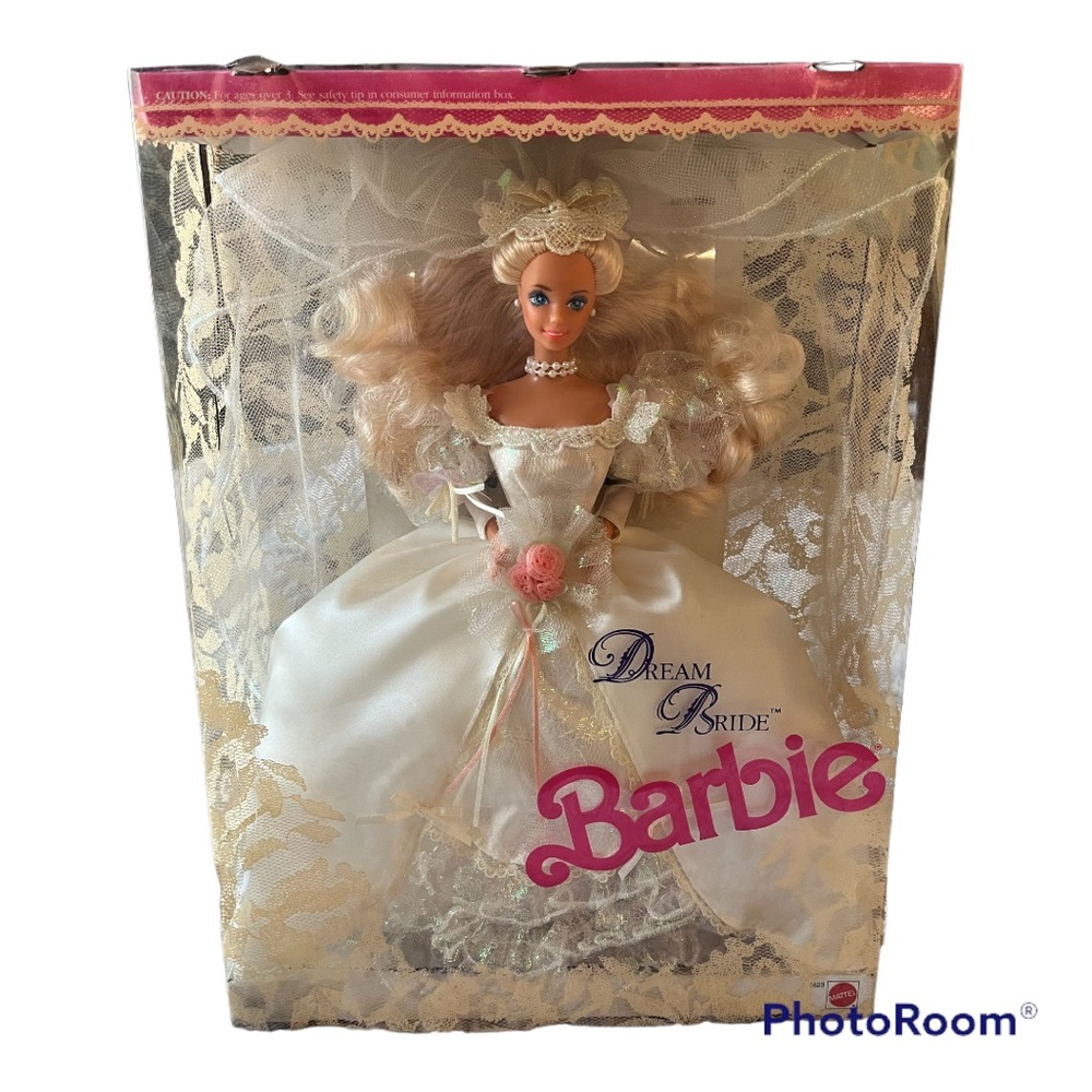 Vintage 1991 Dream Bride Barbie